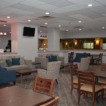 Quality Inn & Suites East Syracuse - Carrier Circle Luaran gambar